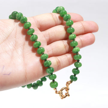 Nature's Elegance: Green Aventurine Knotted Necklace